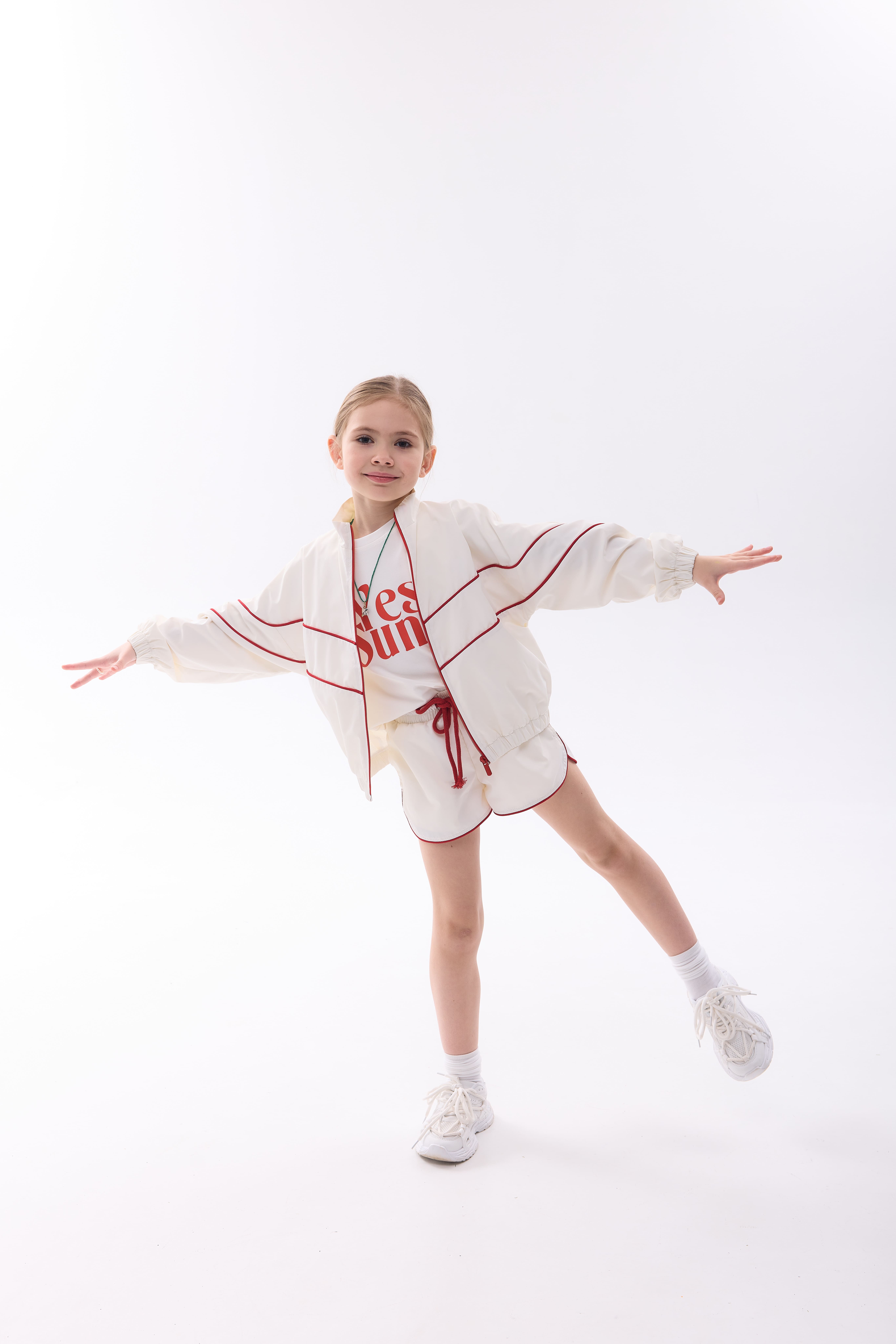 Шортики з плащівки GIRL молочні   